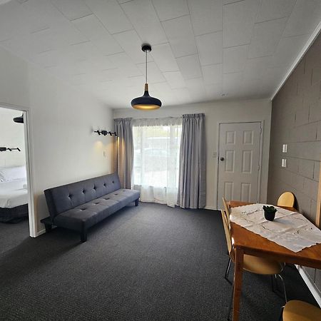 Frimley Lodge Motel Hastings Buitenkant foto