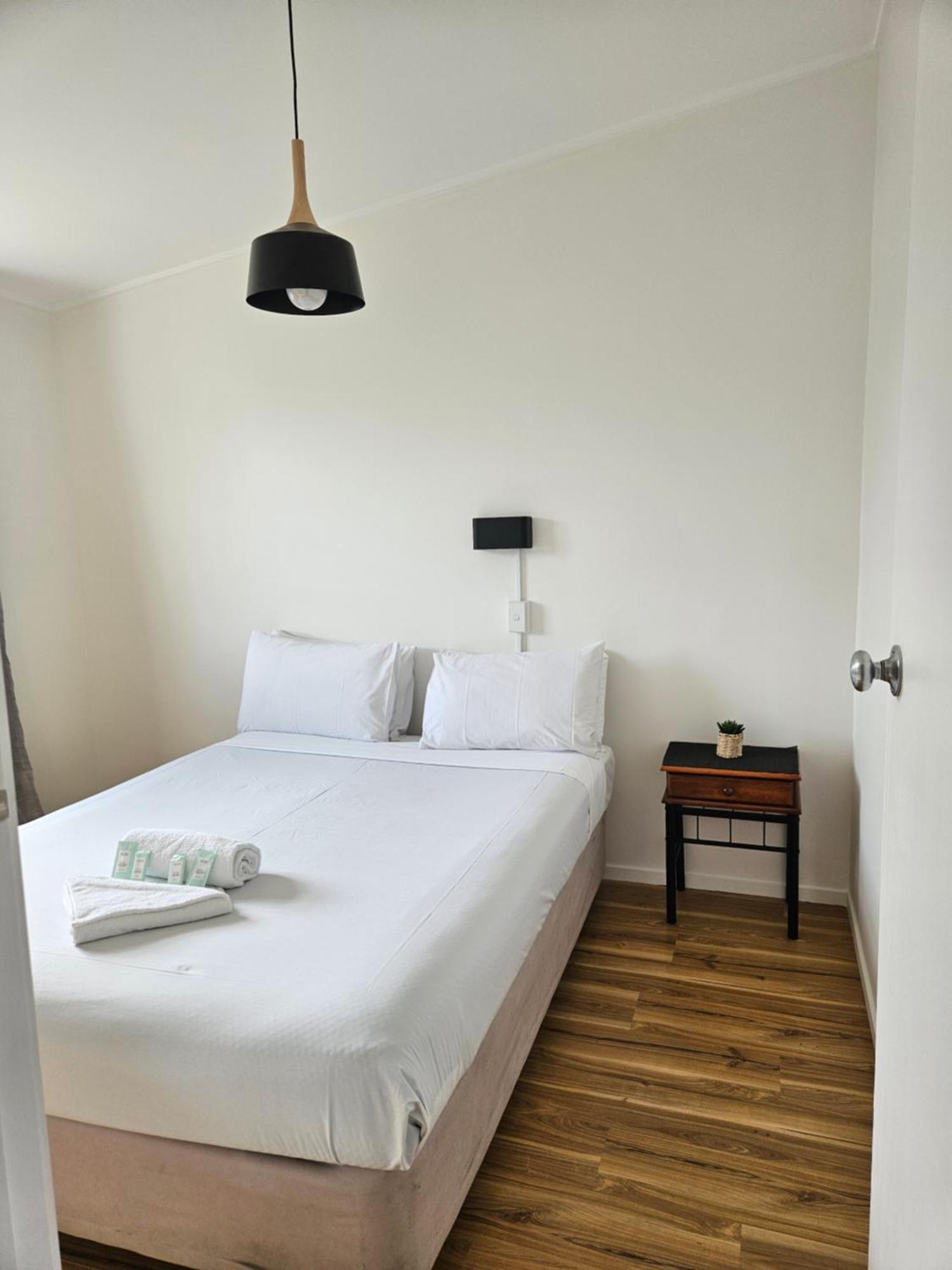 Frimley Lodge Motel Hastings Buitenkant foto