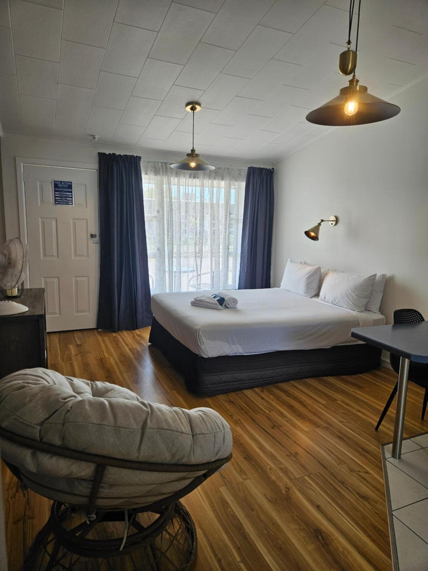 Frimley Lodge Motel Hastings Buitenkant foto
