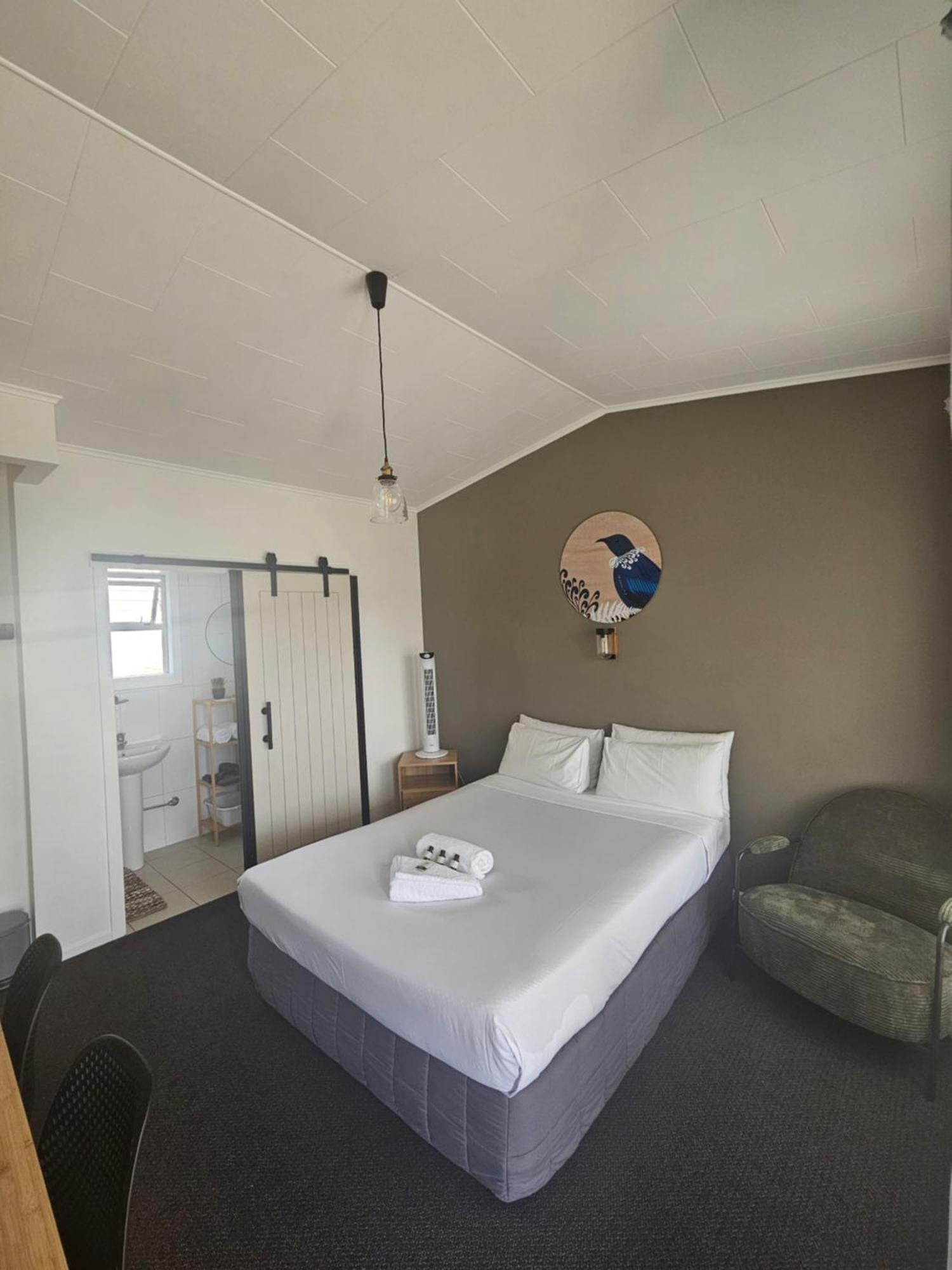 Frimley Lodge Motel Hastings Buitenkant foto