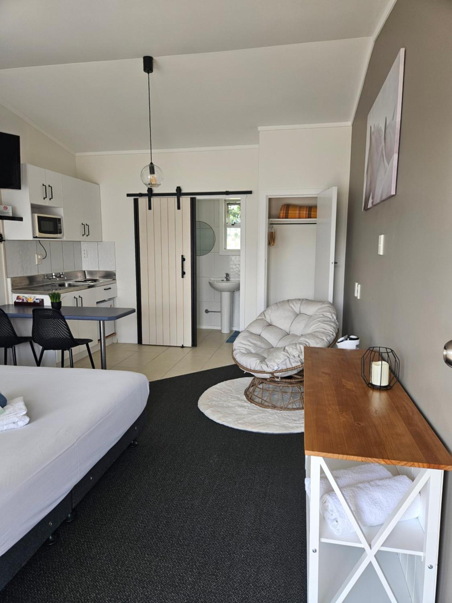Frimley Lodge Motel Hastings Buitenkant foto