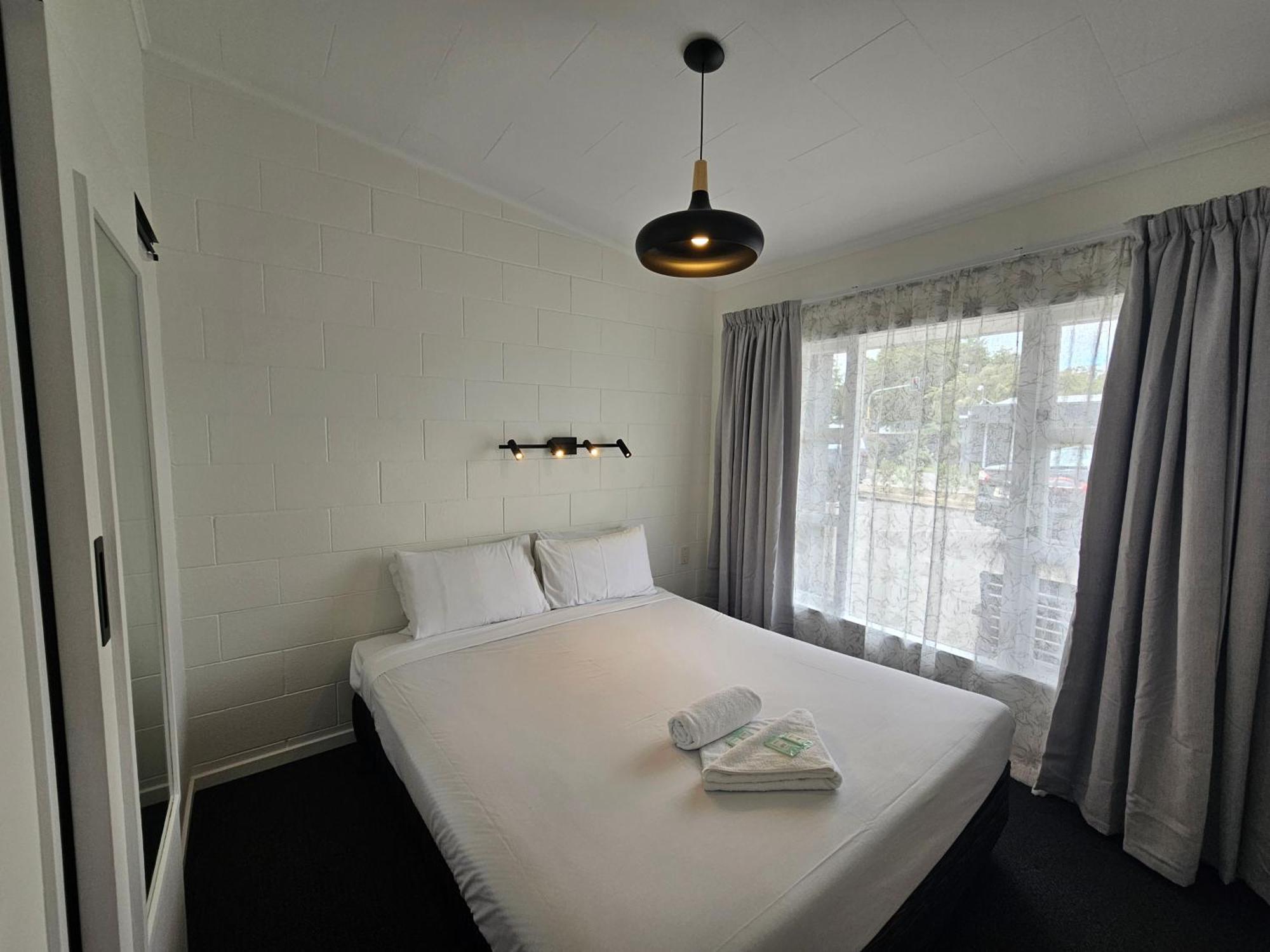 Frimley Lodge Motel Hastings Buitenkant foto