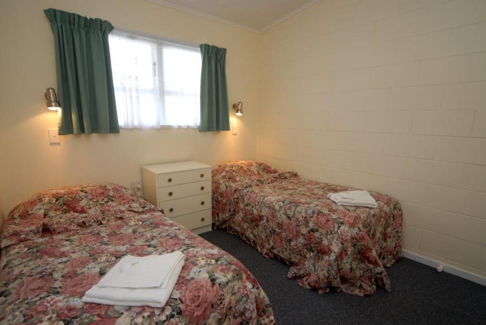 Frimley Lodge Motel Hastings Buitenkant foto